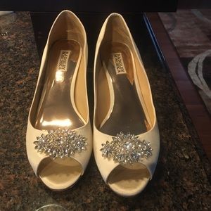 Badgley Mischka Nikita Pumps
